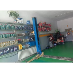 新城區(qū)盧浩汽車修理廠·自動變速箱維修、發(fā)動機(jī)修理、道路救援、更換電瓶、空調(diào)加氟、更換輪胎馬達(dá)
