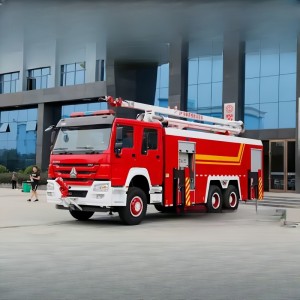 東風(fēng)小型消防車 揚(yáng)程高達(dá)35米 2.6立方水罐型消防車生產(chǎn)廠家